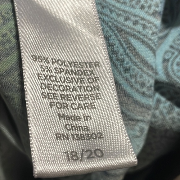 Avenue Paisley Print Beaded Collar Blouse - Picture 8 of 10